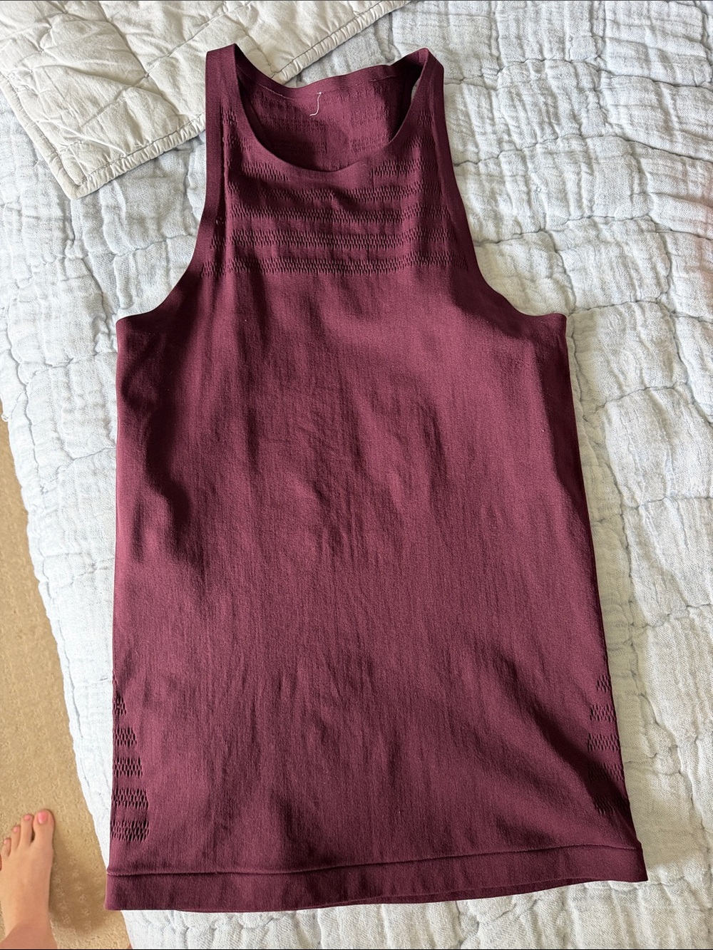 lululemon athletica Women's Reveal Tank Top - Burgundy